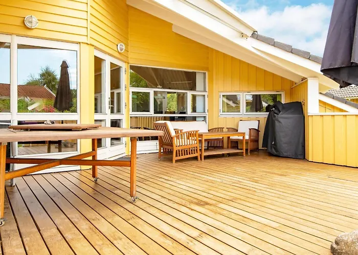 8 Person In Sydals *